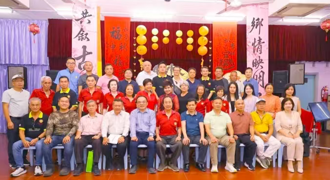 冯氏跨洋宗谊再续新篇，百年侨史抢救成共同牵挂