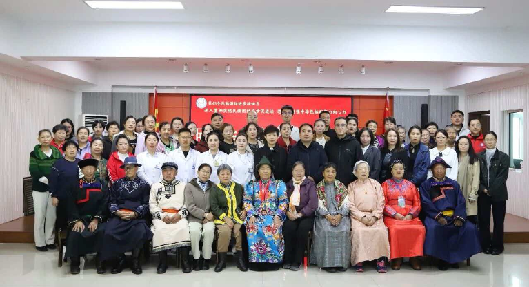 石榴花开满庭芳——内蒙古自治区第43个民族团结进步活动月亮点纷呈