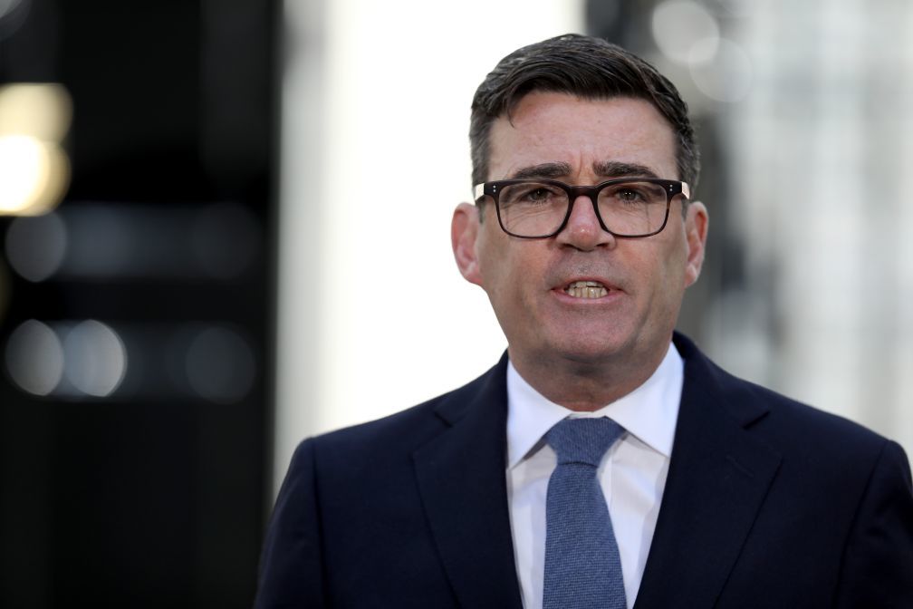7月20日,伯纳姆在英国伦敦唐宁街10号首相府前发表讲话。