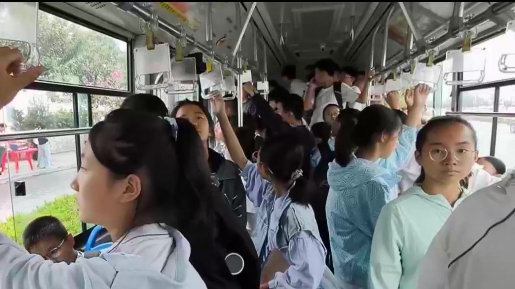 交通服务惠民生　专线通达暖民心