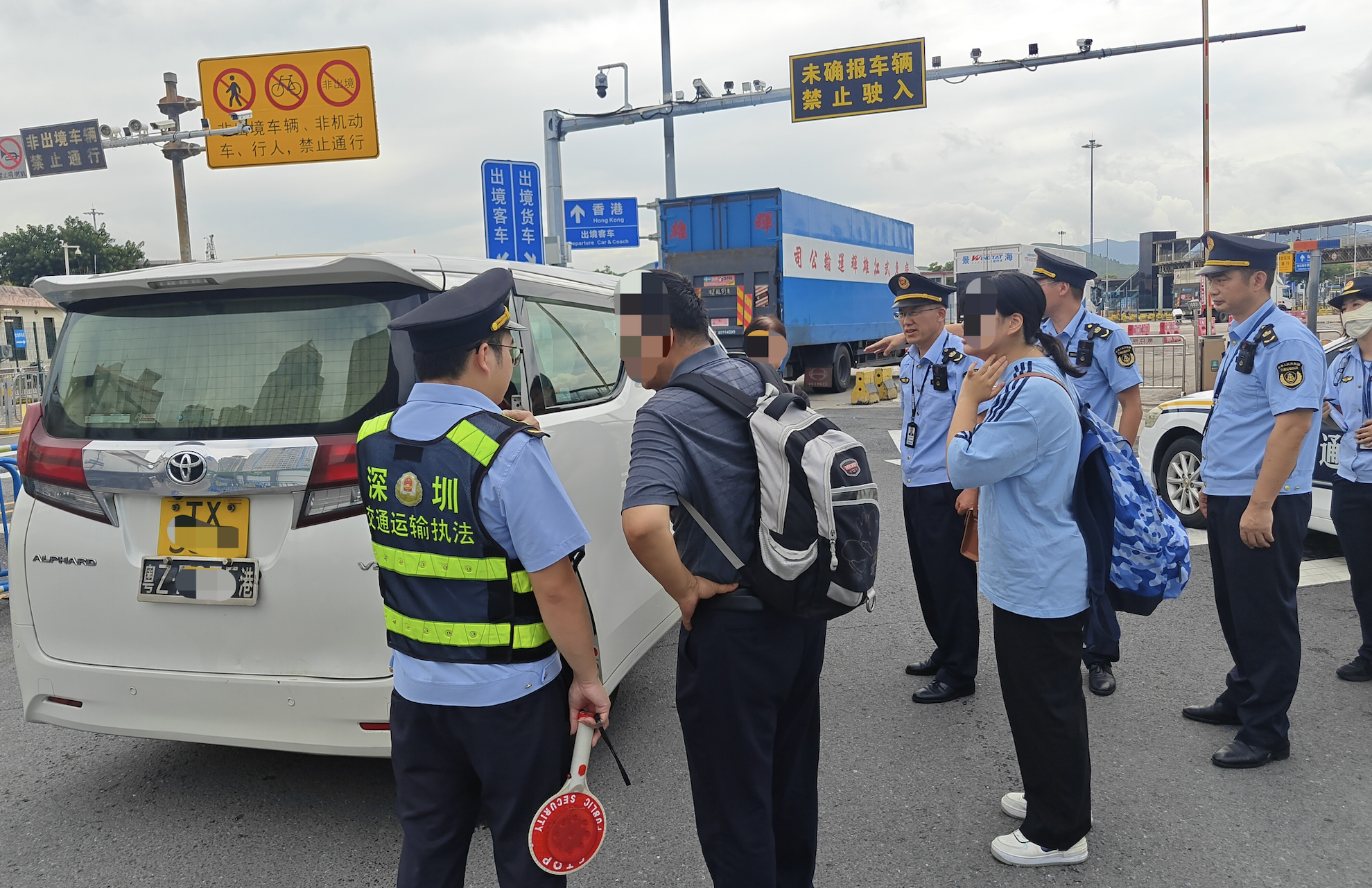 软硬件同步提质 深圳交通部门全力保障 国庆口岸交通畅行