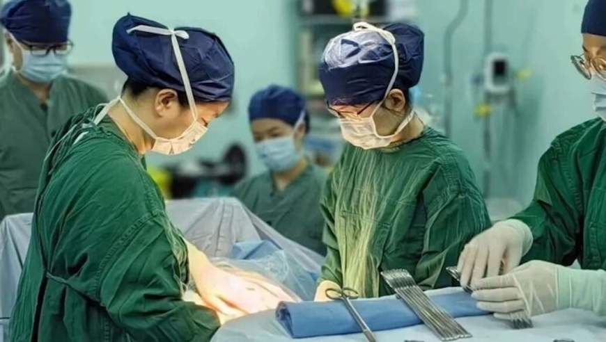 女子二胎诞下罕见“棉团儿”！检查发现潜藏多年的隐患，医生：一胎健康不等于绝对安全