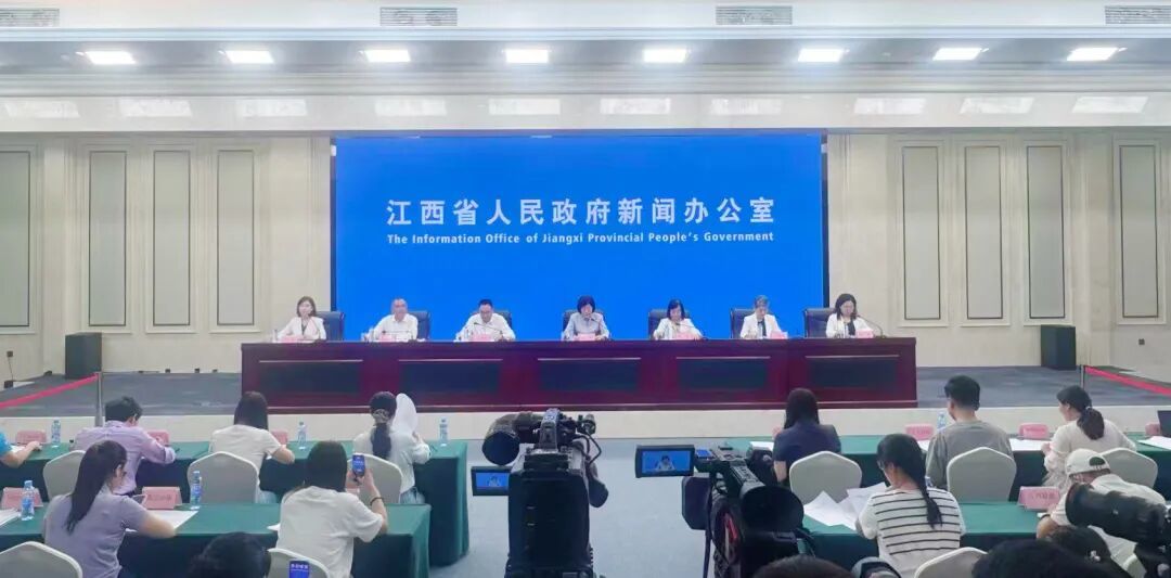 发布会现场图 摄影：饶梦露