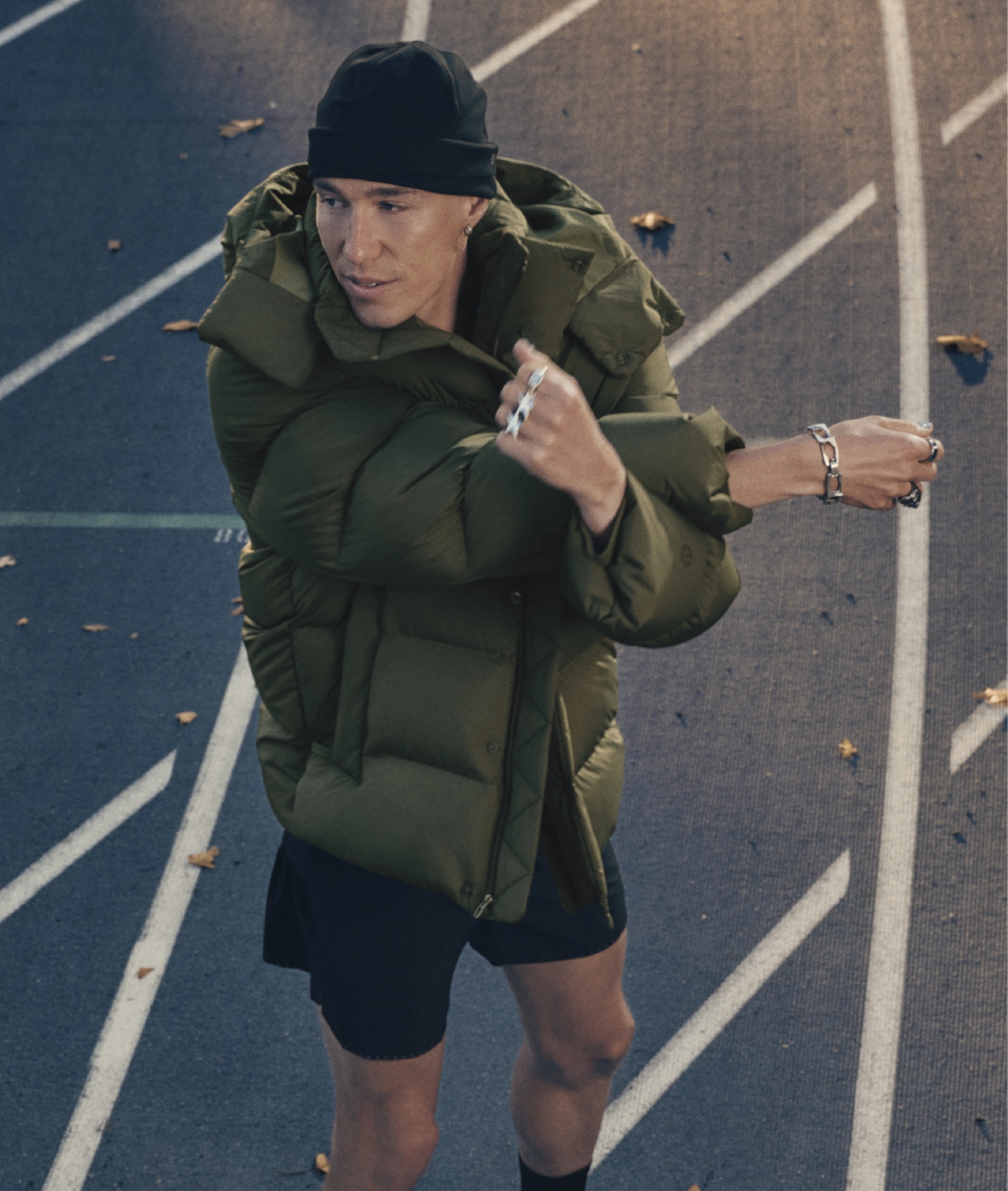 lululemon全新推出Featherweight™ 等2026秋冬外套系列