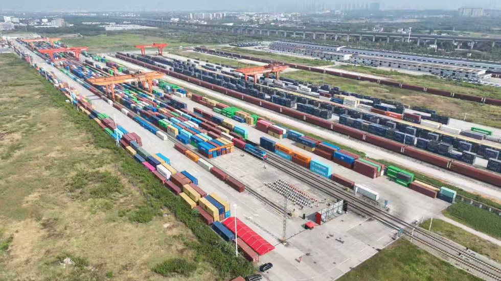 南昌国际陆港中亚班列首发比什凯克