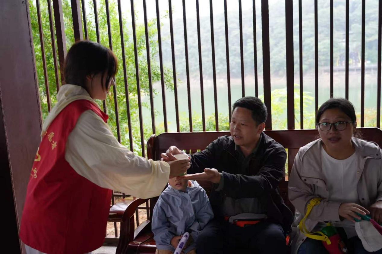 美景相伴 服务暖心——庐山西海高标准护航国庆假日旅游