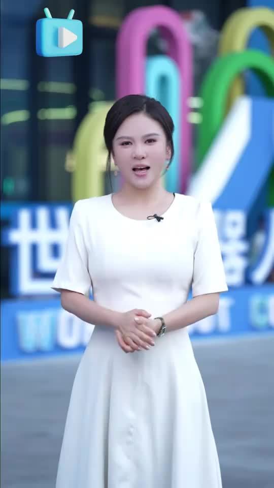 人生的第一本书，始于年少阅读的《毛泽东选集》。#主持人刘美希#主持人刘美希的有料语录#阅读改变人生#