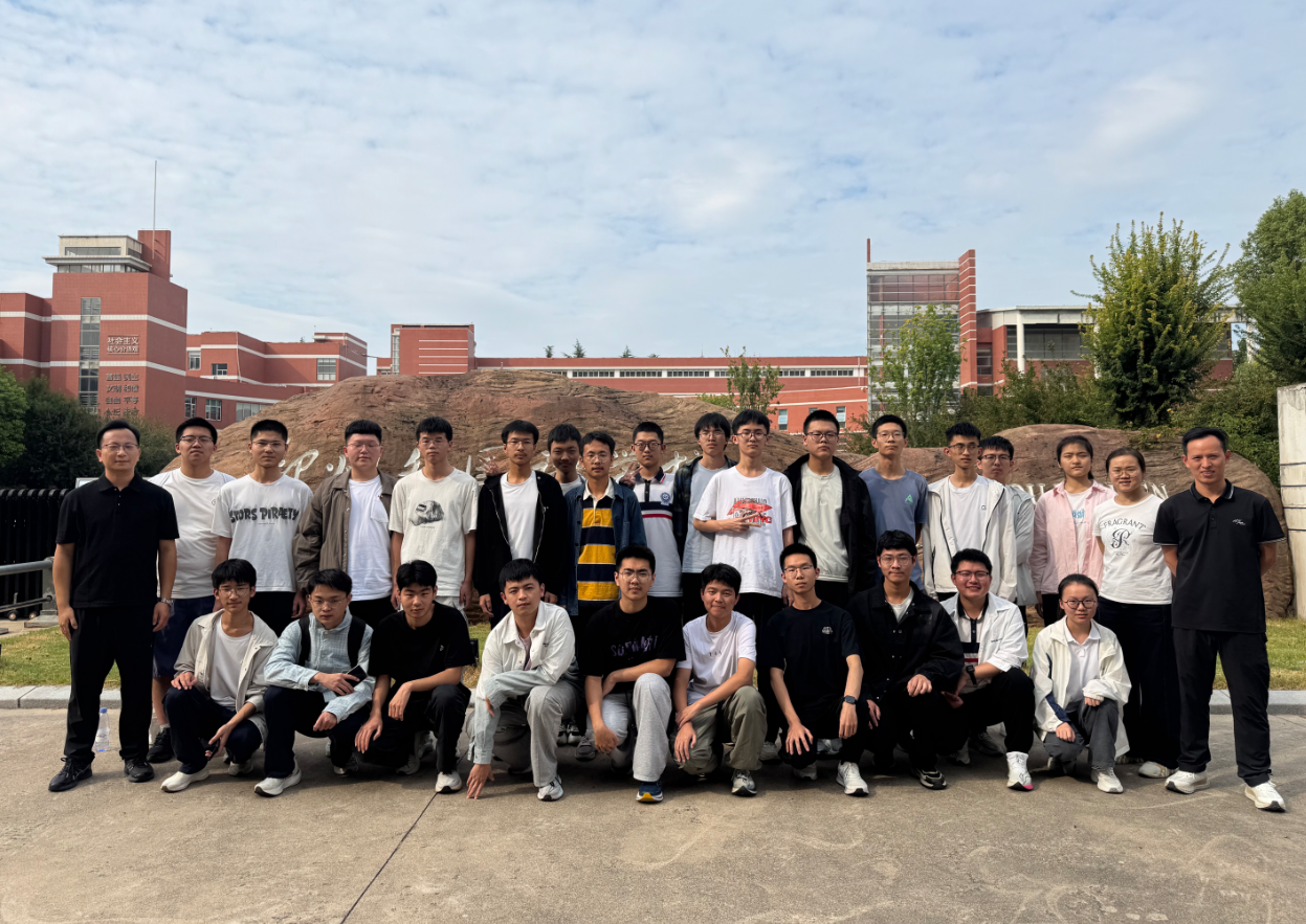 43届全国中学生物理竞赛复赛成绩揭晓,商丘市一高孙开迪张嘉奥叶家乐3名学子喜获省一等奖