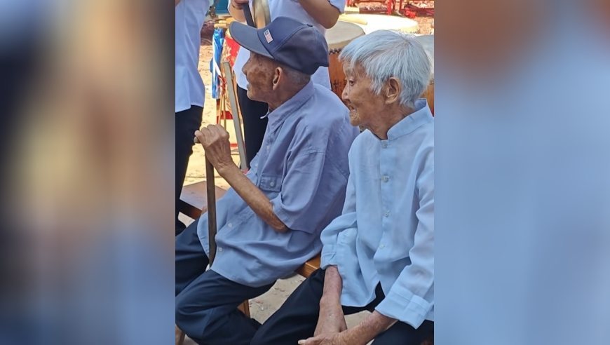 女儿照顾101岁父亲、106岁母亲十年，家里炒菜一年四季用猪油，本人回应