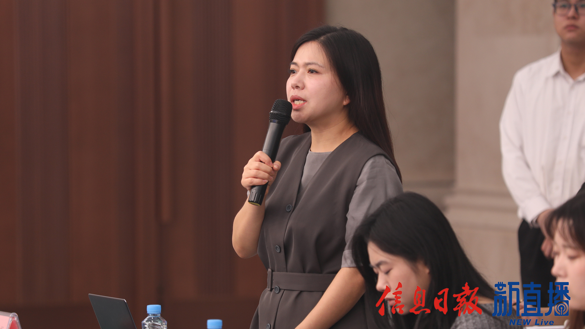 凤凰网提问