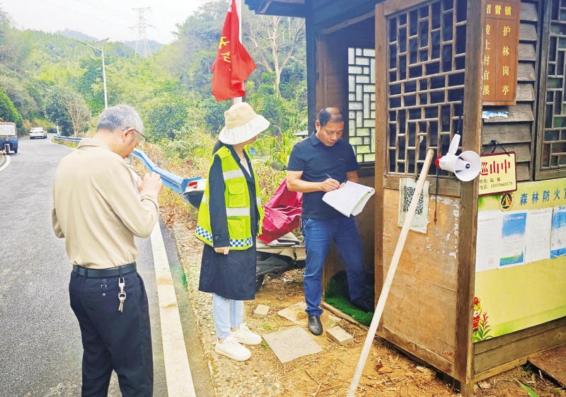 南昌湾里：守护森林防火安全（图）