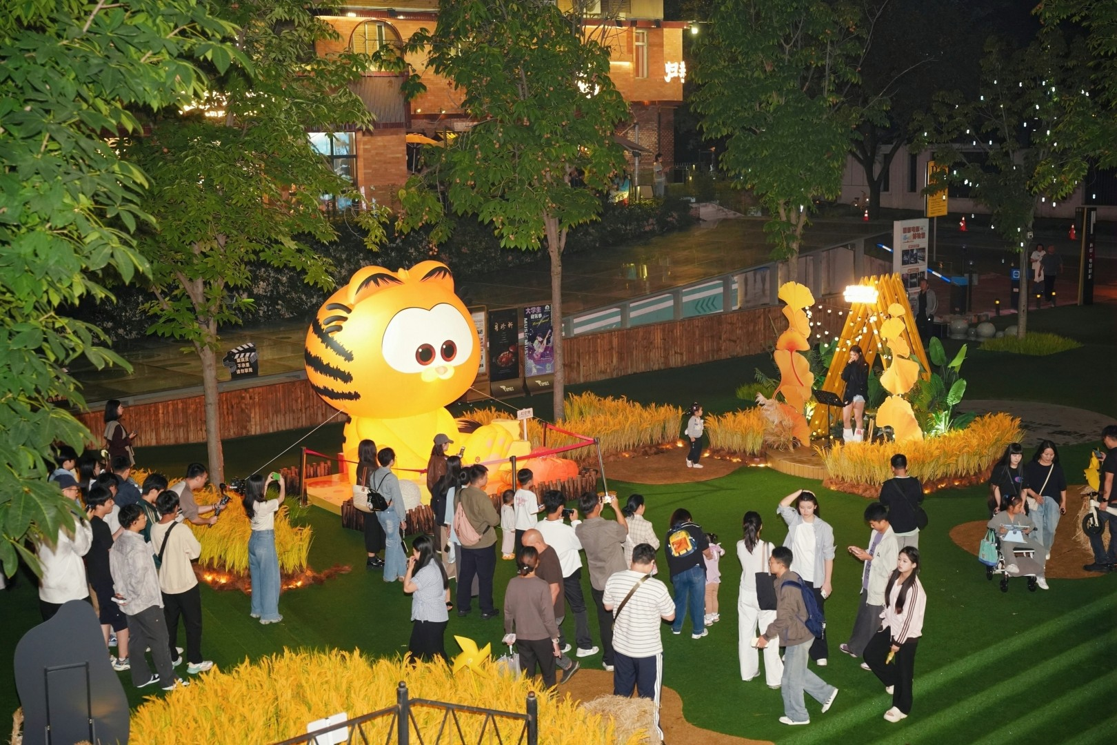 光影入画 秋色有声|西影电影园区2026十一黄金周启幕