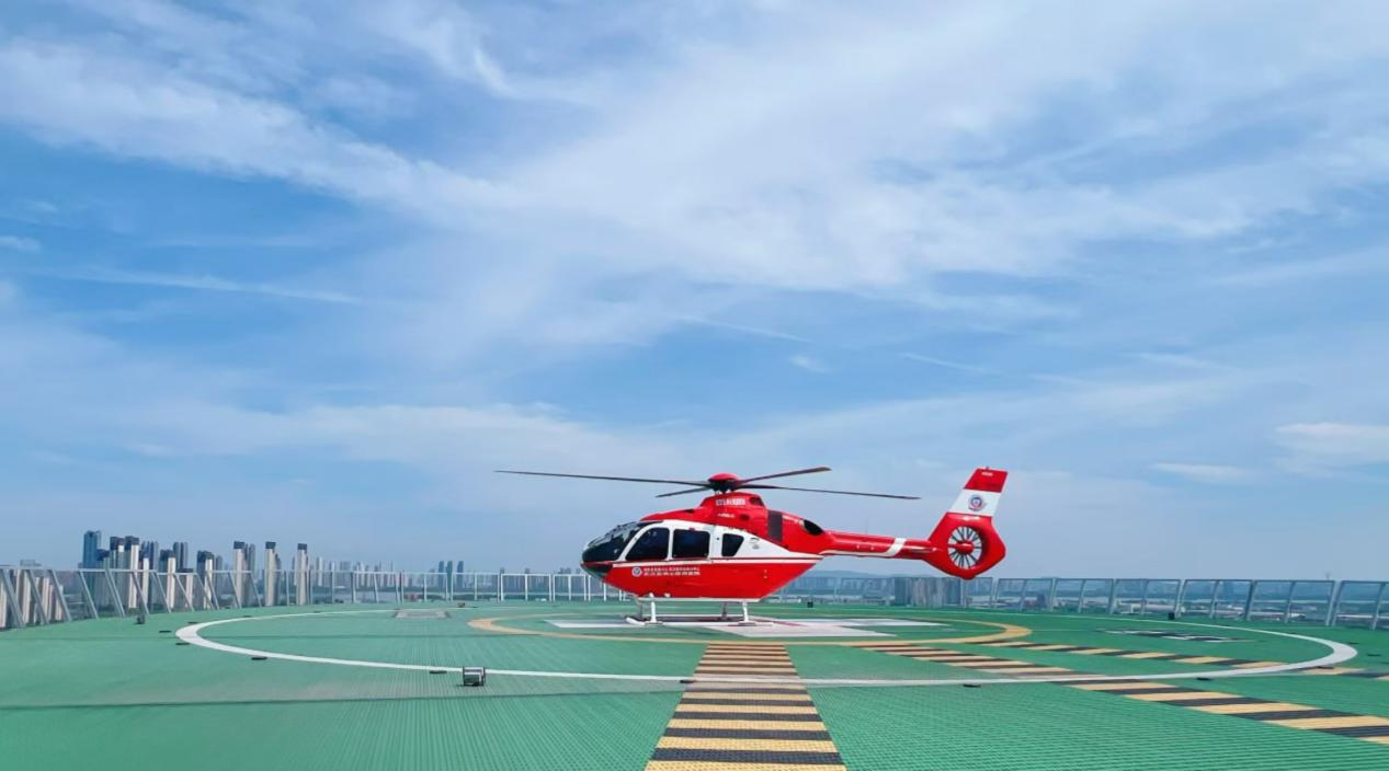 2019年7月1日至今,空客135直升机“亚心一号”已执飞307例