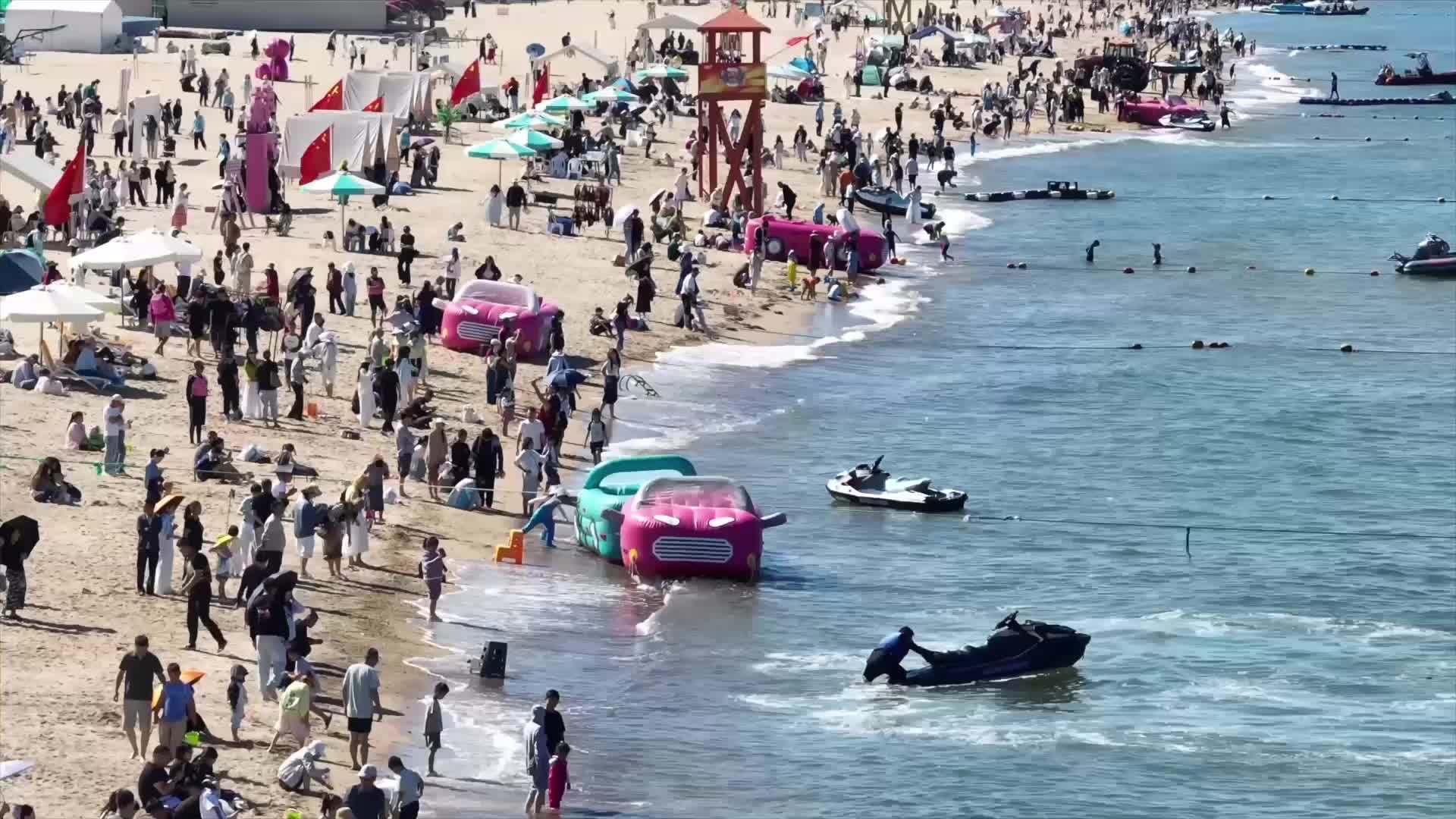 山东：国庆假期文旅热 乐享秋日好时光