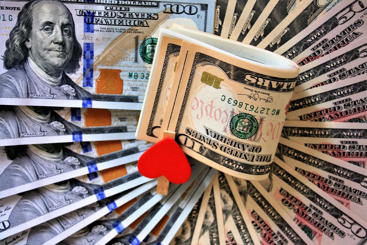 加息时代现金为王!美银:货币市场基金单周“吸金”近1700亿美元