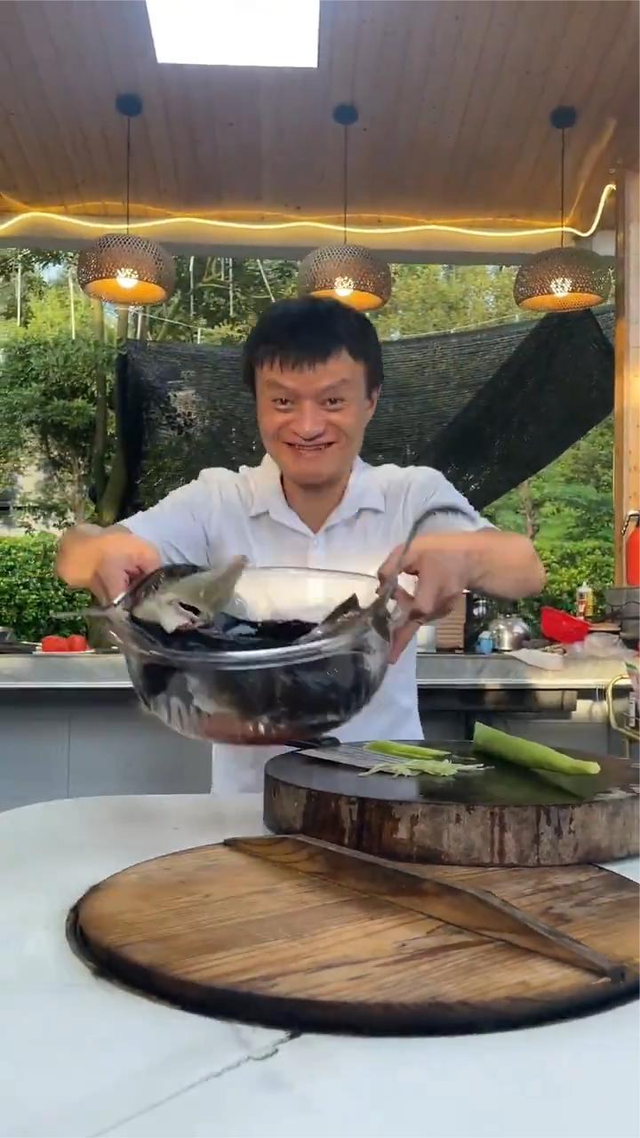 农村的传统炉灶，小日子过得滋润