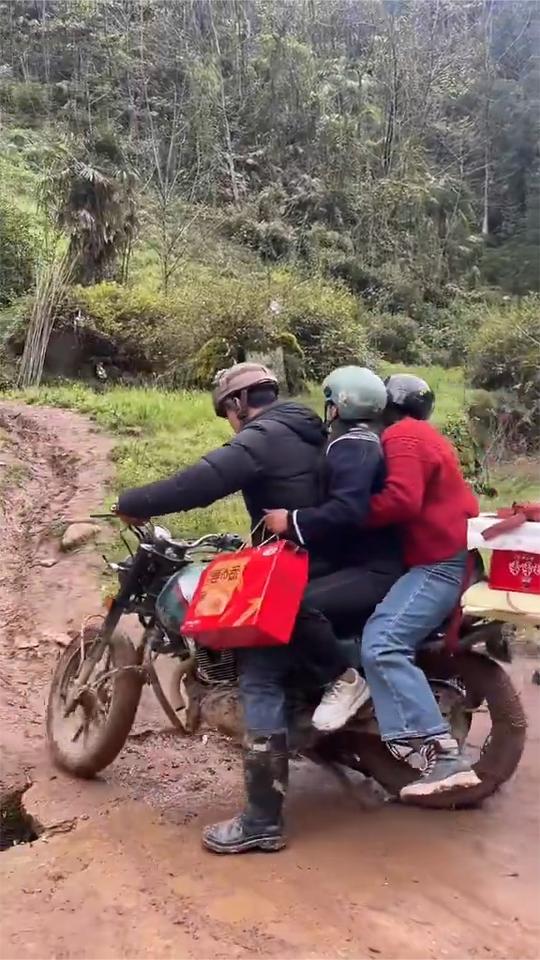 路遥知马力，山高人为峰