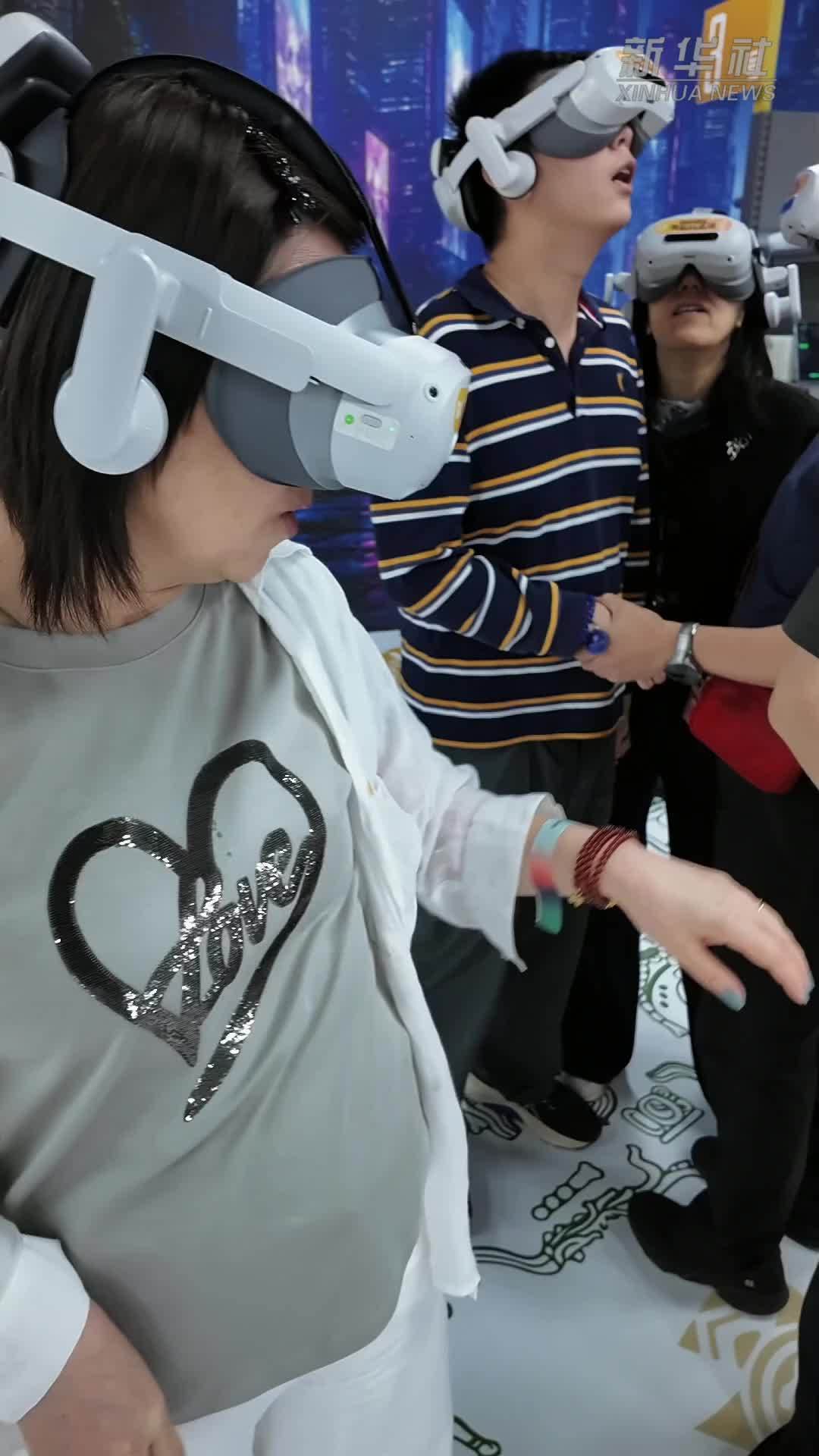 国庆假期在上海博物馆体验VR沉浸式文博