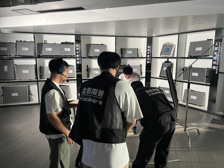 企影广告现场拍摄(1).jpg