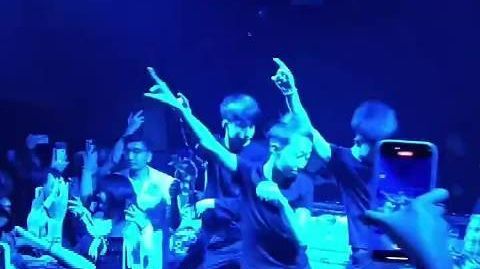 做梦也想不到 爵士乐和社会摇能出现在同一个图层 这个世界太癫了 ht