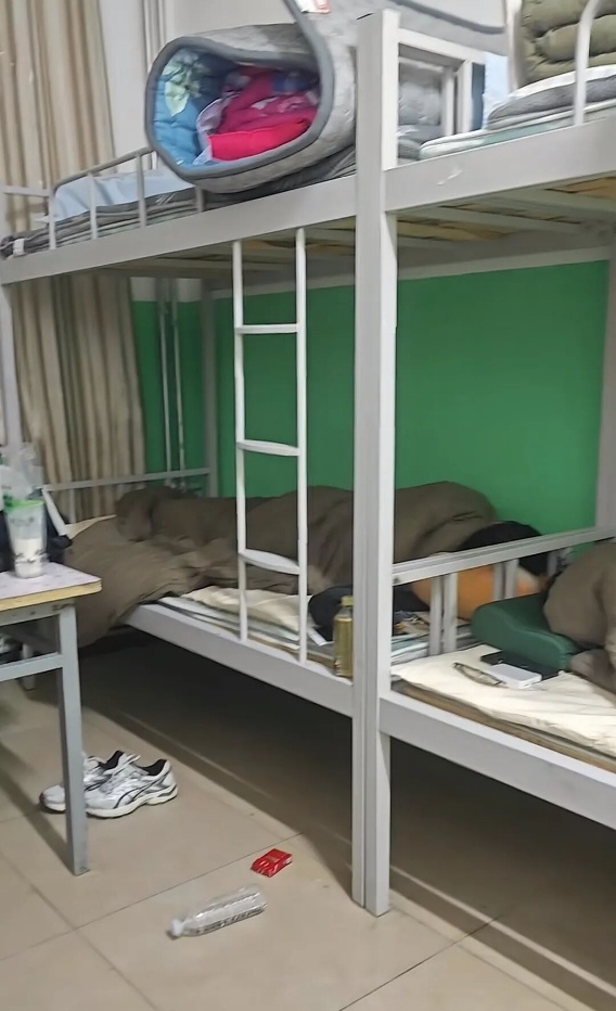图为民族中学的学生宿舍 图源：网络