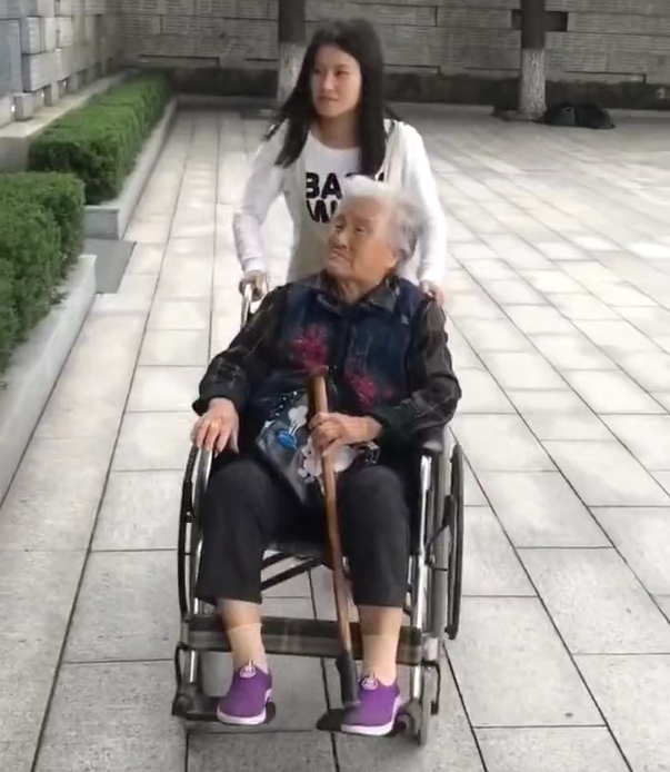 痛心!送别郭秀兰老人