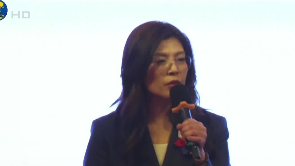 郑丽文炮轰沈伯洋