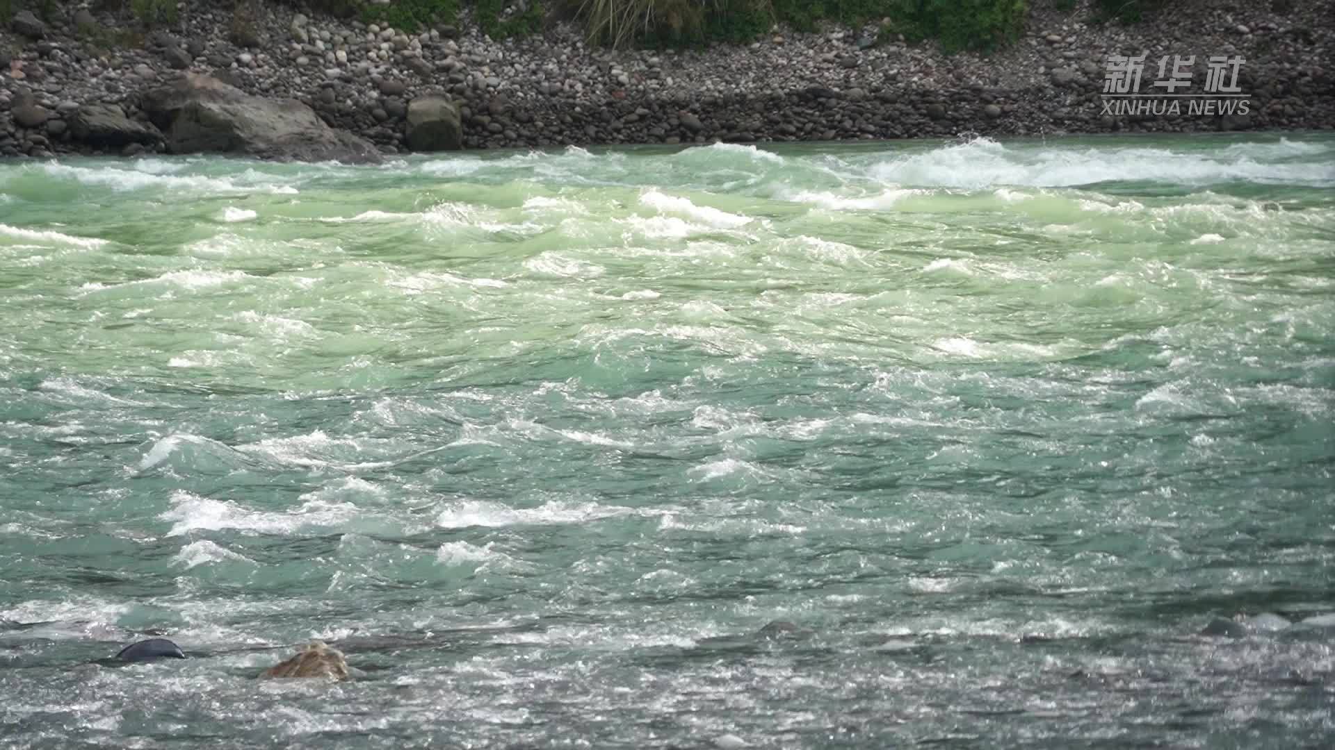 赓续长征精神 奋进复兴征程｜从绝境到胜利：飞夺泸定桥的生死跨越与精神传承