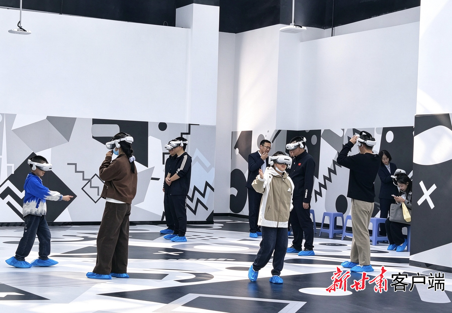 VR体验馆　本文图片均由新甘肃&middot;甘肃日报记者冯宝强摄