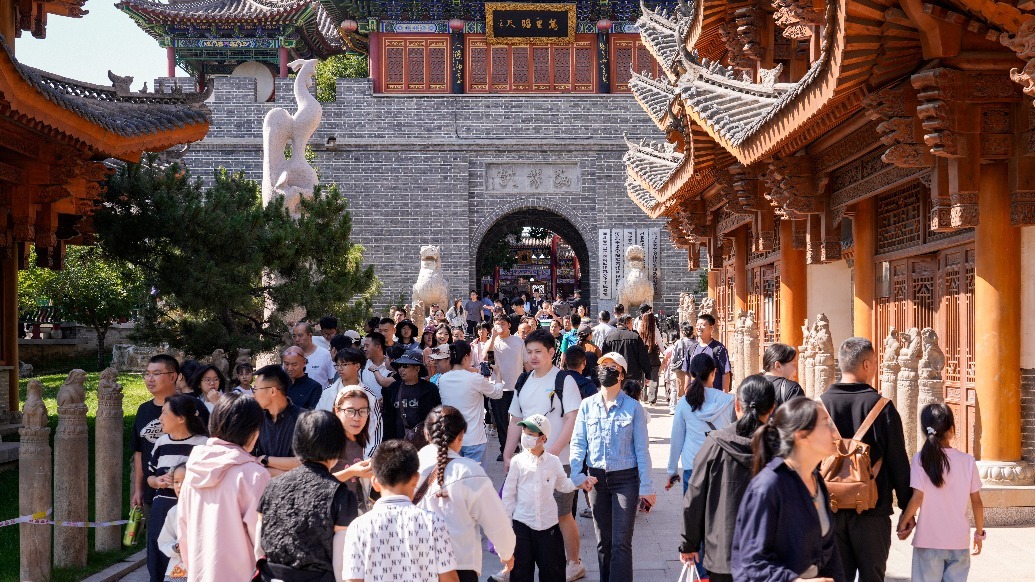 河北美术学院向社会免费预约开放 成为假日“顶流”美育打卡地