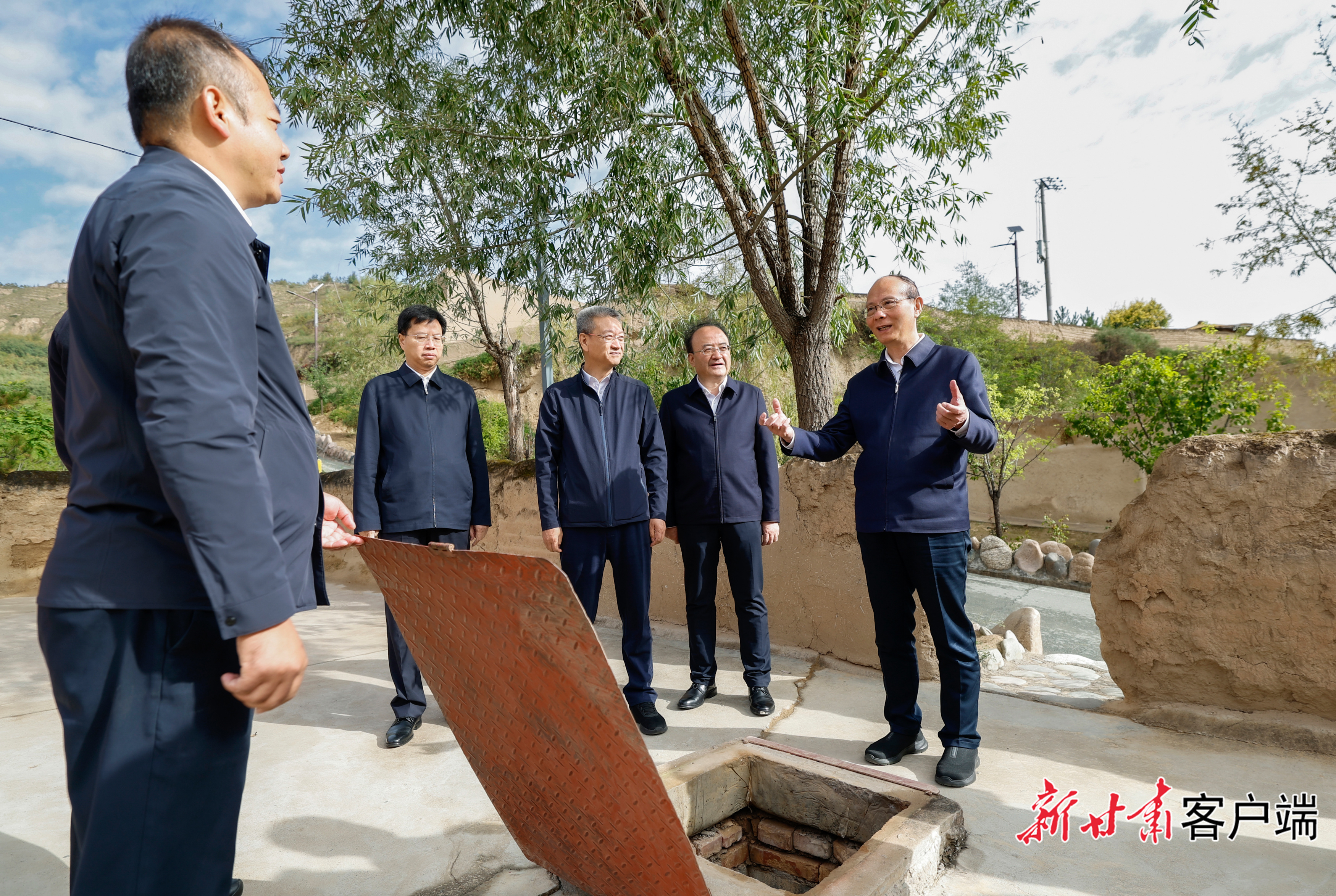 省委书记省长一同调研这个村 话乡村振兴重点