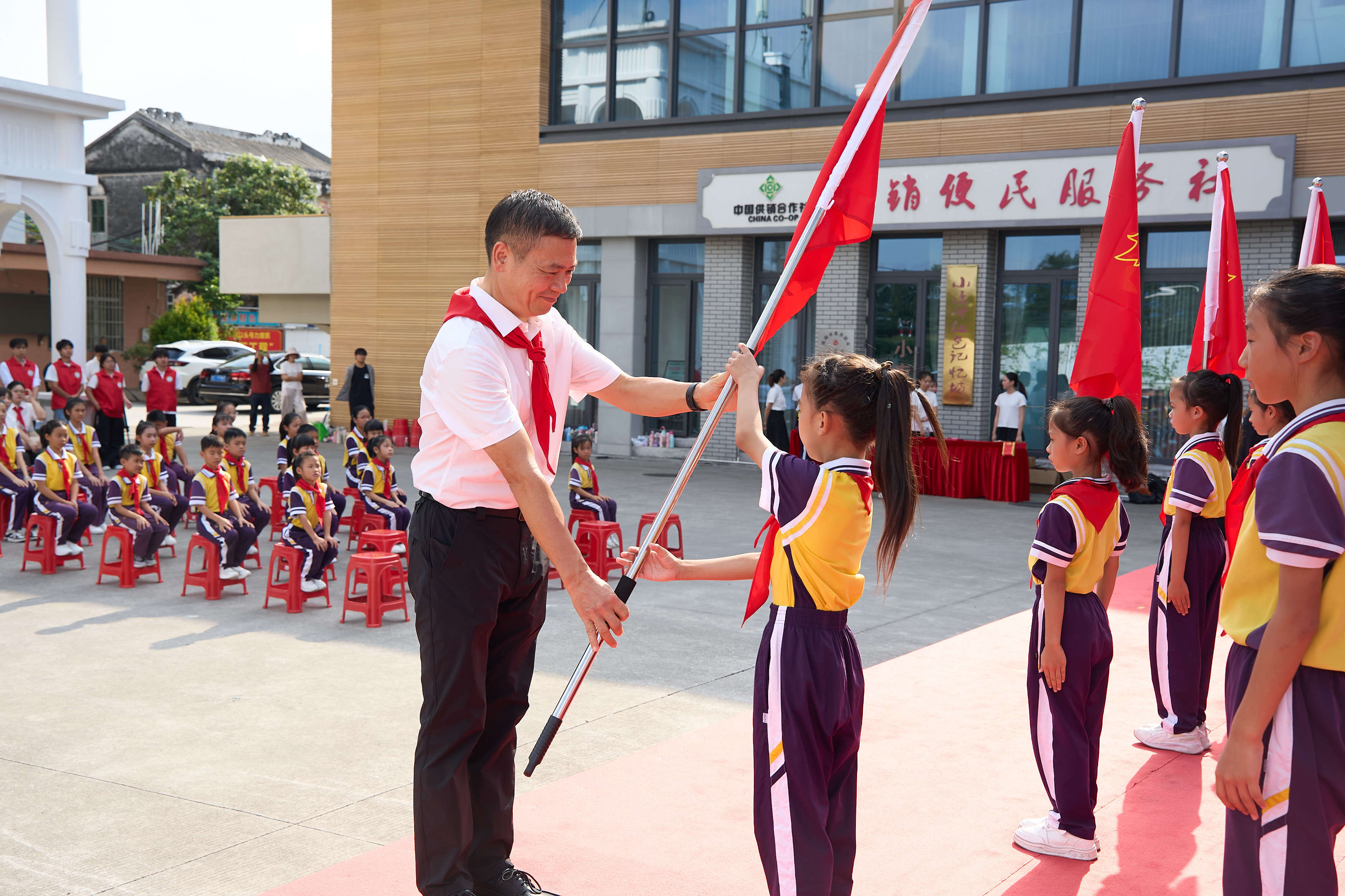 少年接力新长征 珠海举行少先队建队日主题实践活动