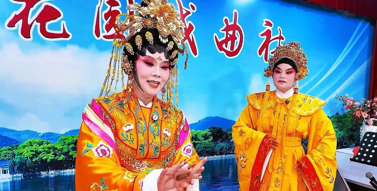 柴火烹烧鹅，乡味暖街巷——广东《今日岭南》走进东莞桂姐荔枝柴烧鹅