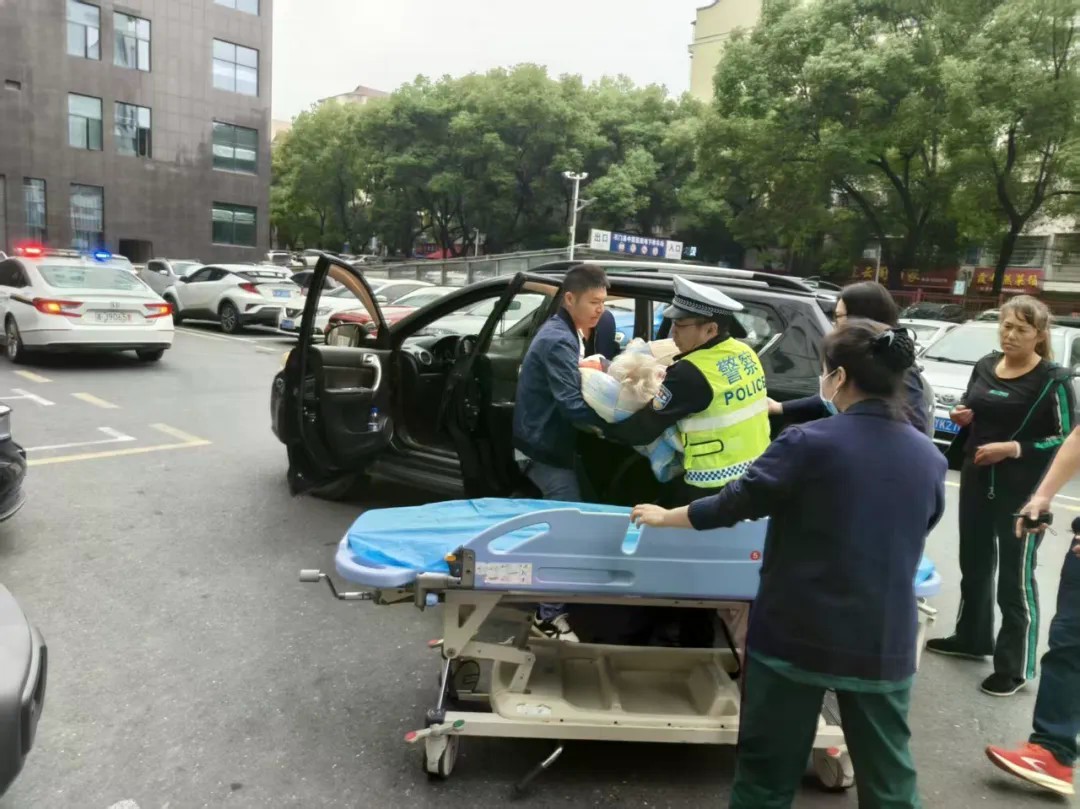 石门.jpg