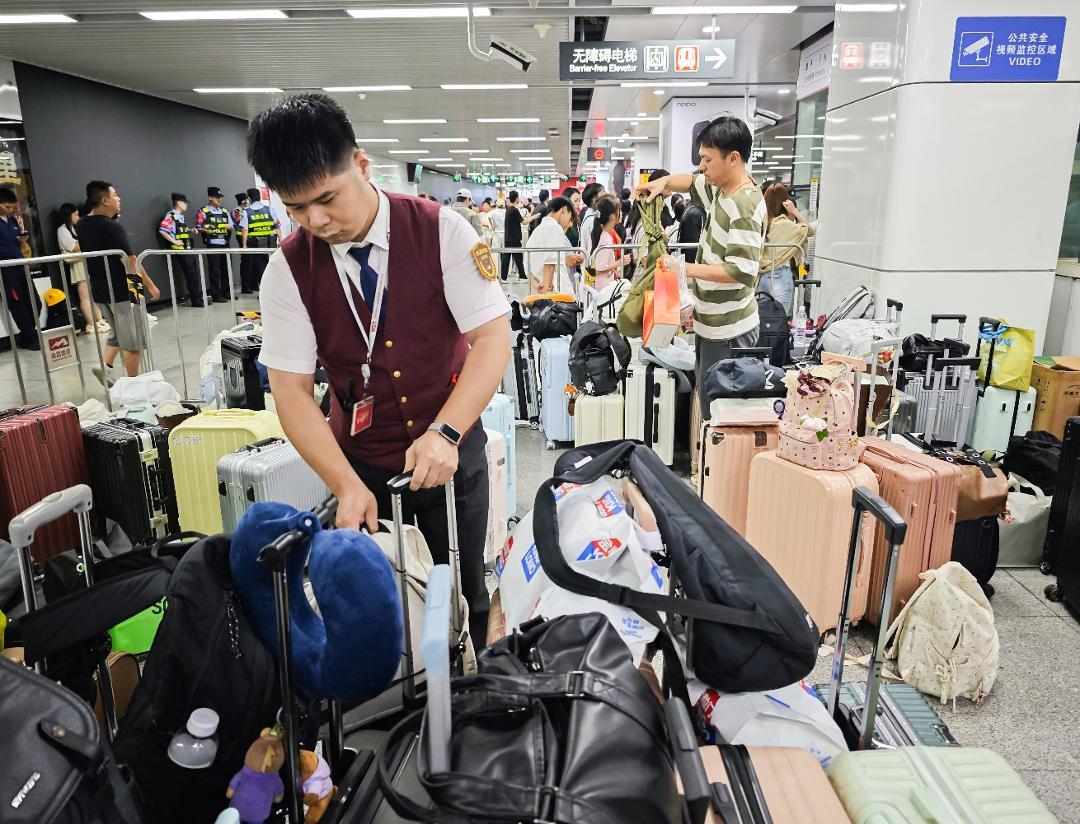 南昌地铁免费寄存行李 丁南昌摄
