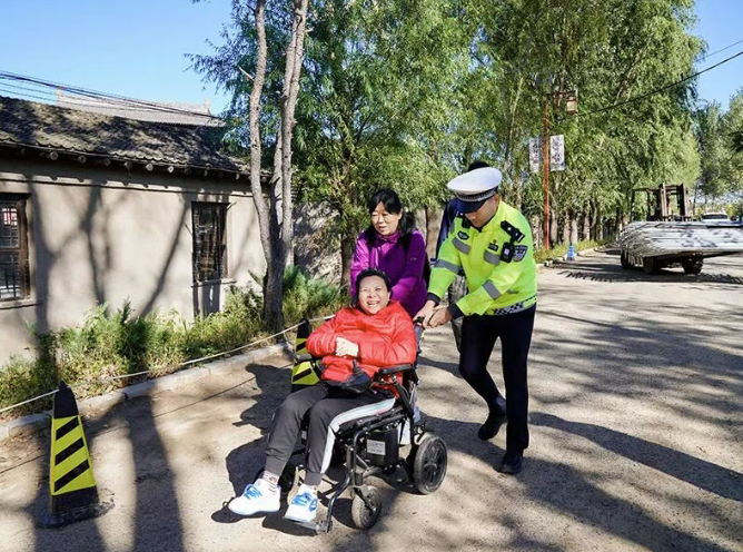 法库公安国庆期间全力护航秋收,筑牢辖区平安防线