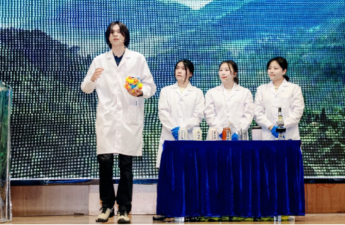让硬核科学走上舞台——第八届全国科学实验展演汇演第一阶段展演在汉举行