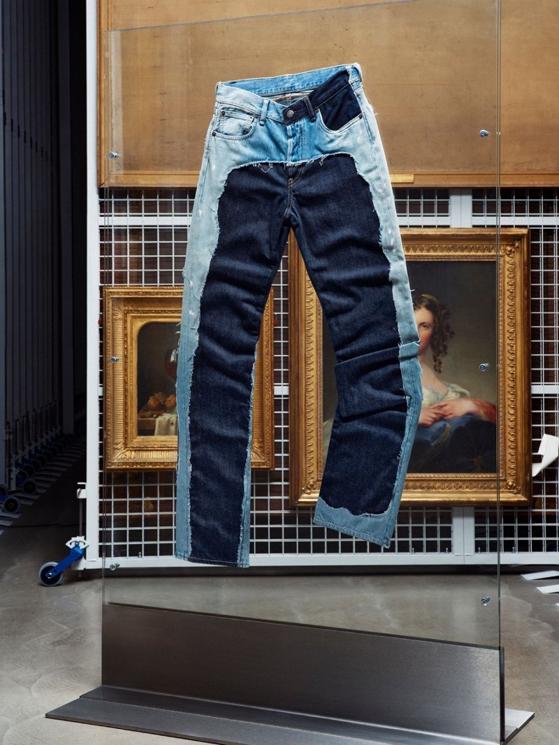 Acne Studios携手Hussein Chalayan推出合作系列