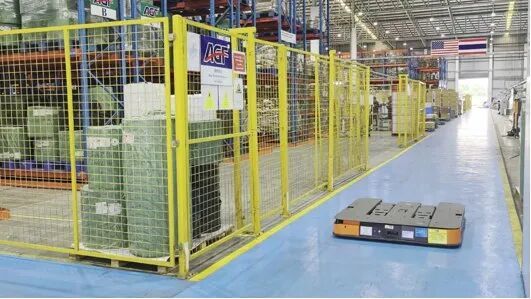 自动化生产线与 AGV 智能物流
