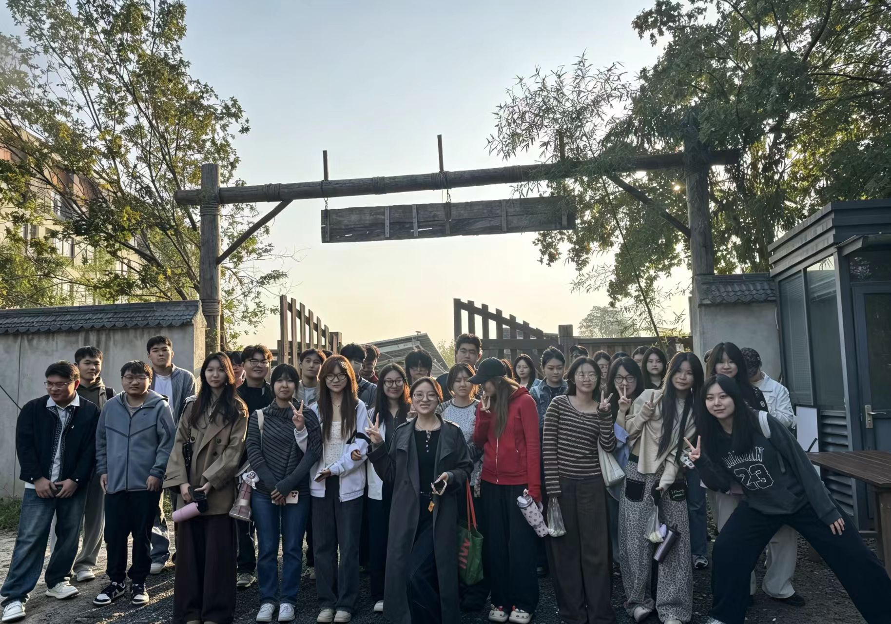 数智人文学院《网络直播实务》扎根产业场景 以实战淬炼新媒体应用型人才