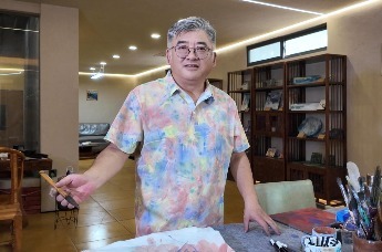 免烧釉高科技颜料主理人郑元廷 | 向全球创作者发出邀请新原料创造新生活