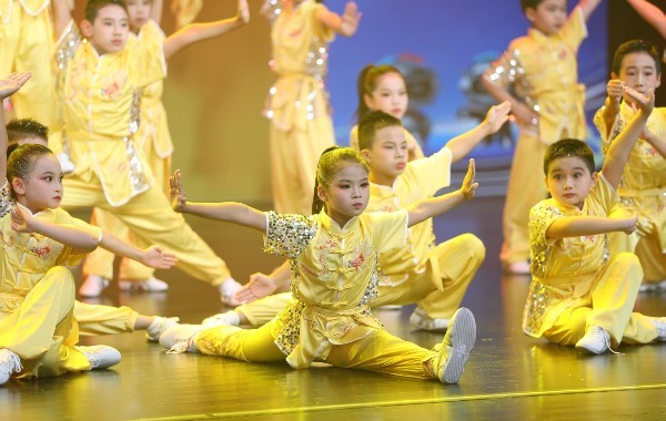 人人都是东道主 诵抒少年家国志——深圳公安举办首届深圳少年警营朗诵大赛