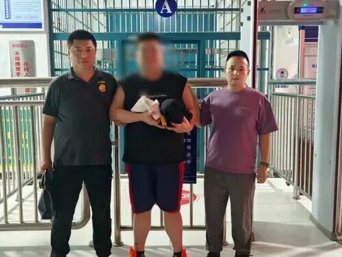 犯罪嫌疑人被抓捕归案（图/受访单位提供）