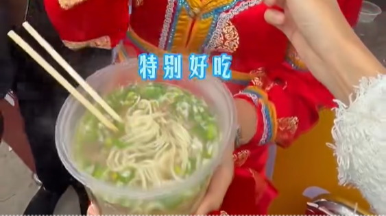 全国美食亮相京津冀　兰州牛肉面最抢手