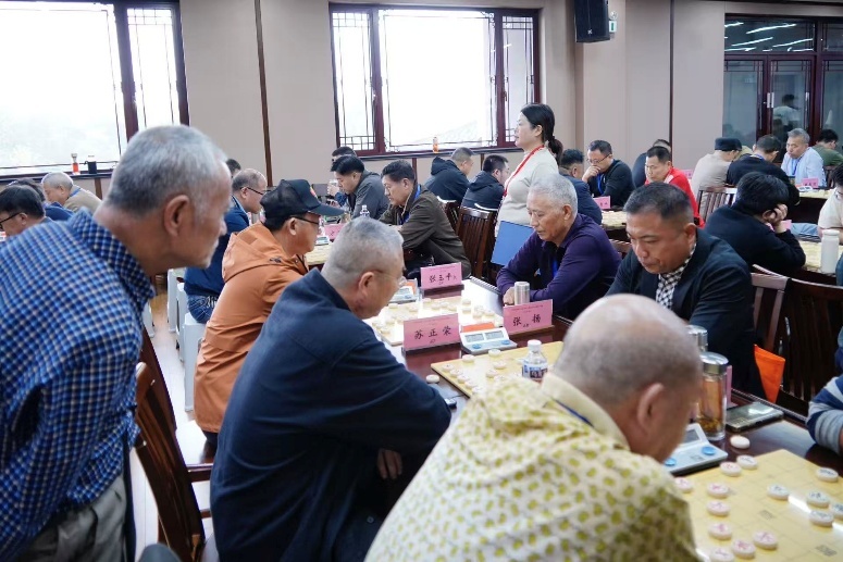 棋局牵动观弈者