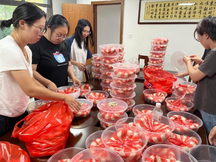 重阳敬老&middot;长寿安康——仙枰社区高龄老人关怀行动