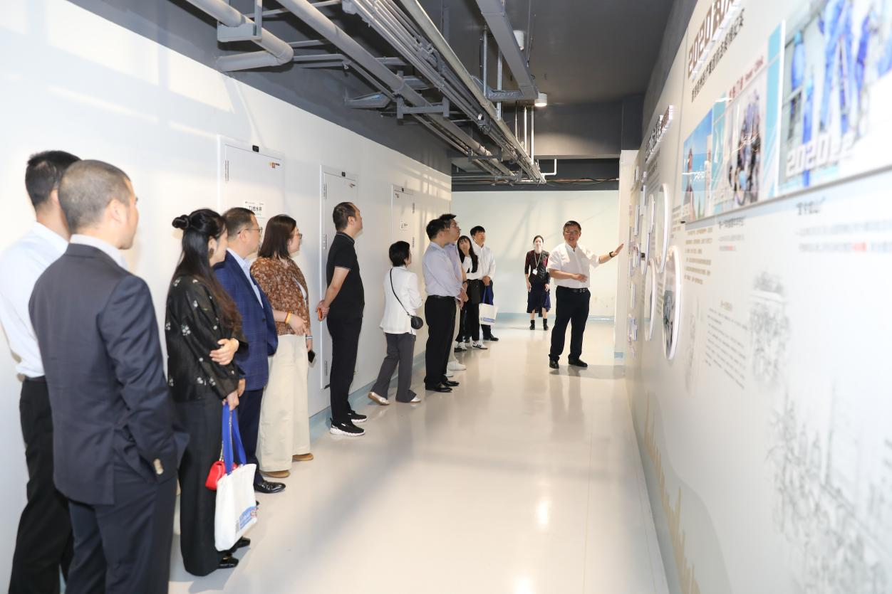 武汉亚心总医院赵剡院长介绍医院发展历程