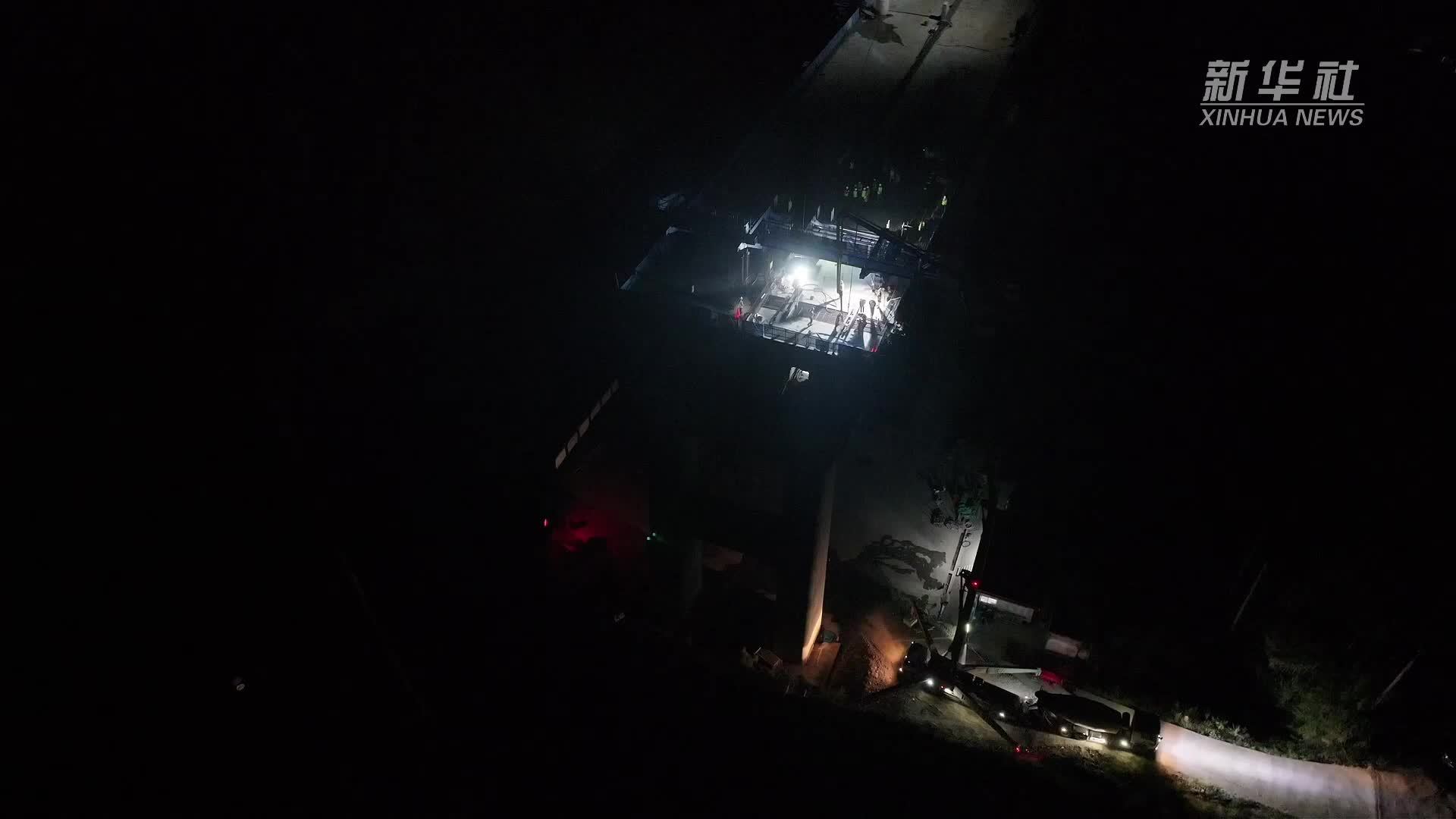 黄百铁路全线最大跨度连续梁顺利完工