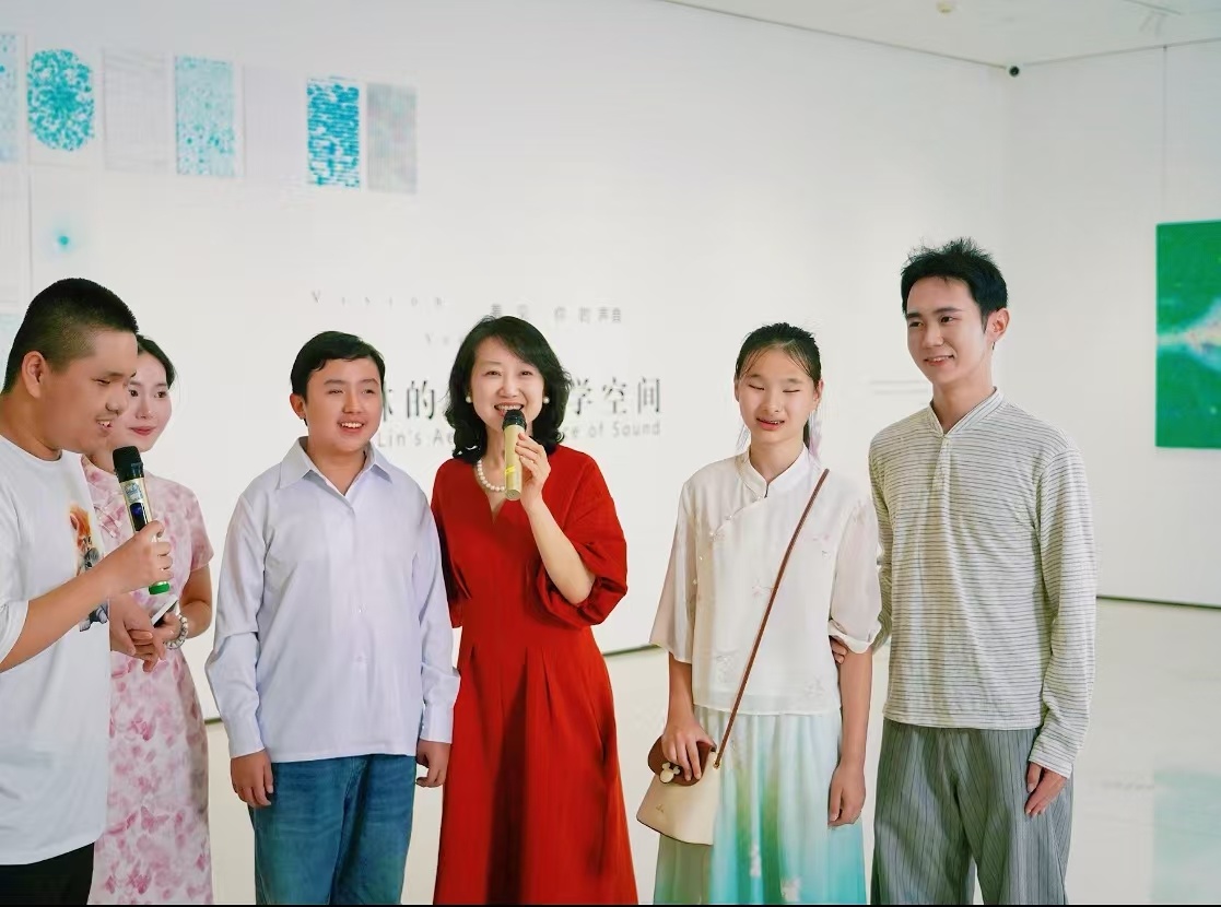 新大众文艺&middot;看见你的声音  —— 一场诵读快闪，让家人把爱读给彼此听