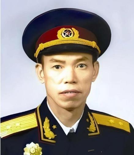 梁兴初